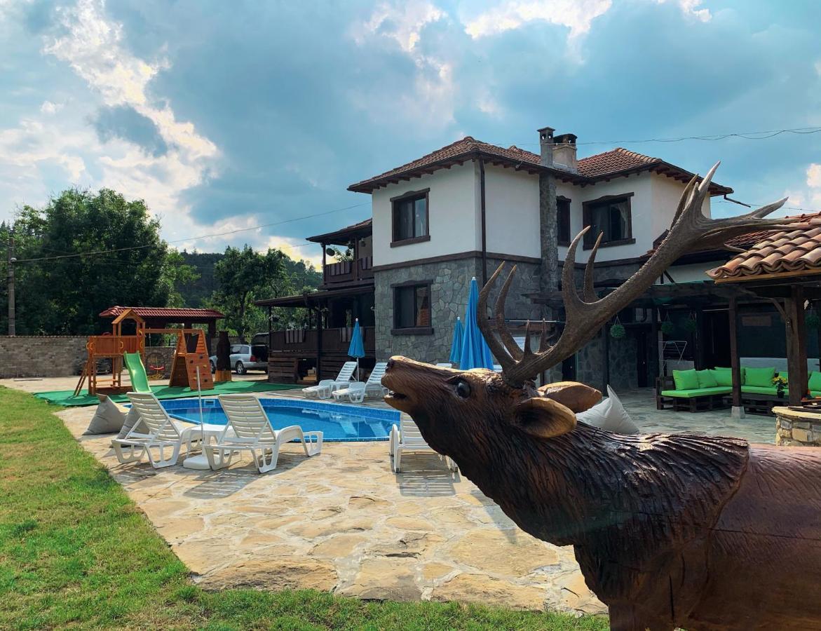 Gasthof карамановите къщи *