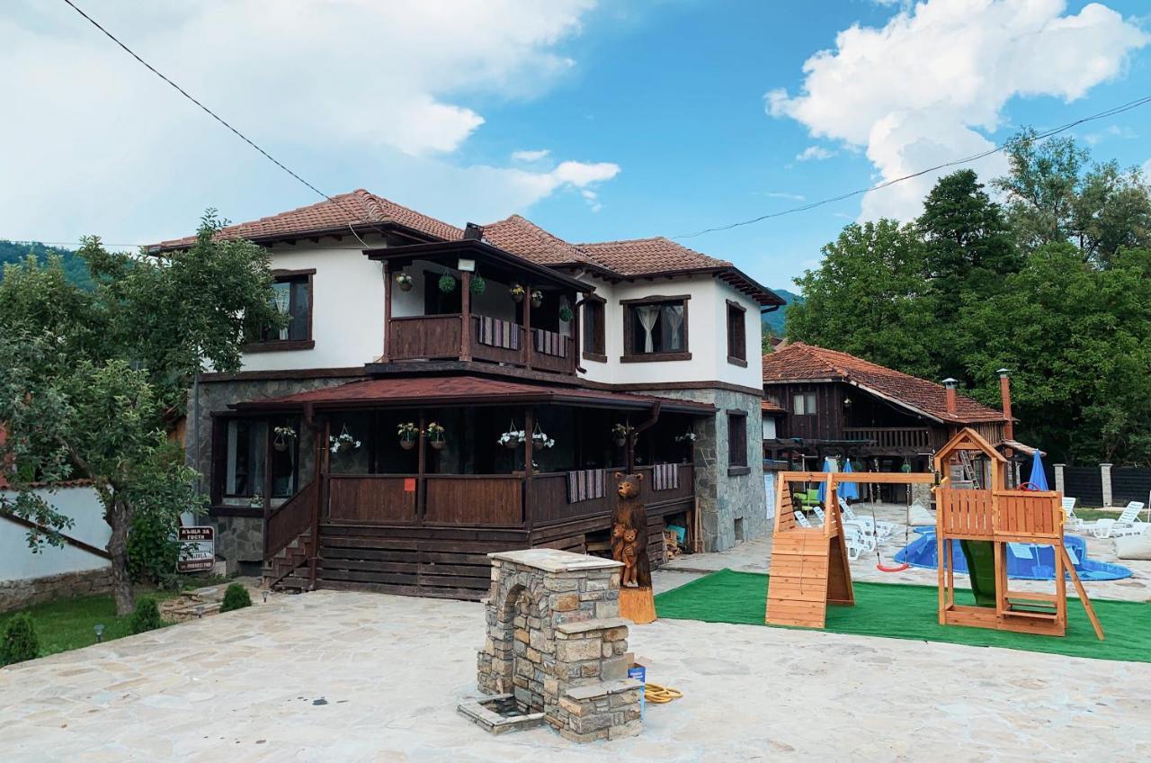 карамановите къщи * Aprilzi
